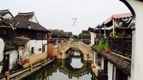 特斯拉称今年是4680电池重要的产能增长年,马斯克感谢宁德时代比亚迪